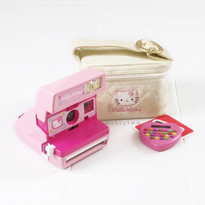 NO.M84 Hello Kitty 600 + Bag